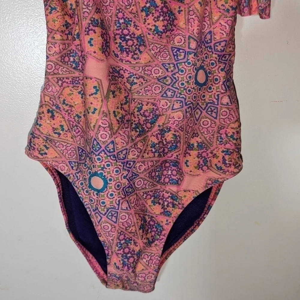 Wave Zone Girl's Ruffled One Piece Swimsuit Sz S (6-6x)
